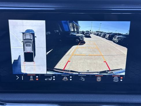 Used 2025 GMC Sierra 1500 AT4 AWD/4WD image 9