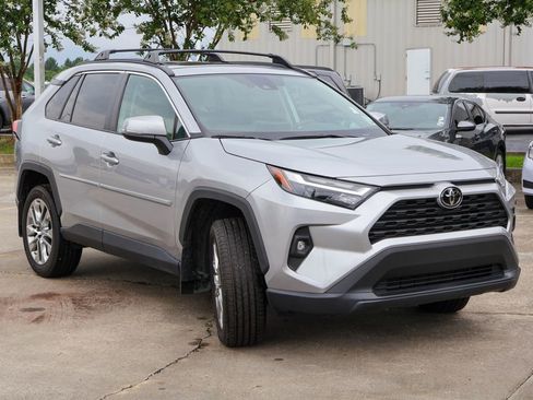 Used 2024 Toyota RAV4 XLE Premium FWD image 25