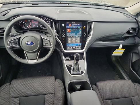 Used 2025 Subaru Outback Premium w/ Popular Package #1A image 13