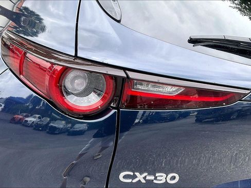 Used 2021 MAZDA CX-30 FWD 2.5 S w/ Select Package image 23