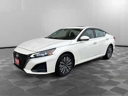 Used 2024 Nissan Altima 2.5 SV w/ SV Premium Package