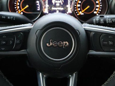 Used 2023 Jeep Wrangler Unlimited Sahara AWD/4WD image 26