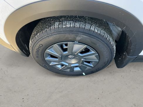 New 2026 Nissan Kicks S image 10