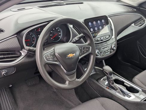 Used 2024 Chevrolet Malibu LT image 10