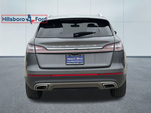 Used 2023 Lincoln Nautilus AWD w/ Premium Package image 9