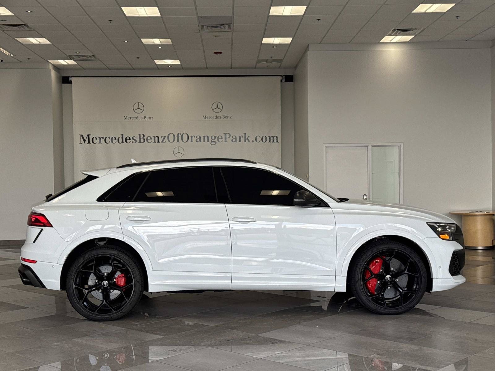 Used 2025 Audi RS Q8 performance AWD/4WD image 3