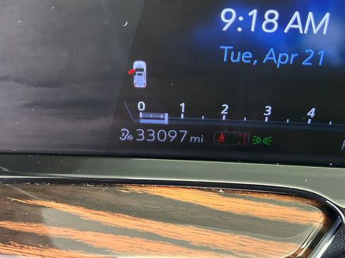 Used 2023 Cadillac Escalade Premium Luxury w/ LPO, Radiant Package image 25