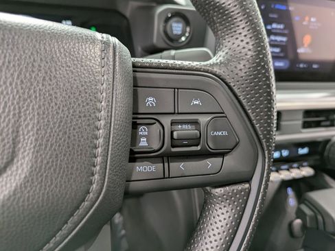 Used 2026 Toyota Tacoma SR5 AWD/4WD image 18