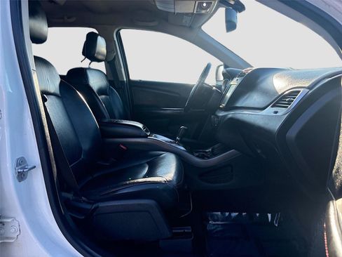 Used 2018 Dodge Journey GT w/ Driver Convenience Group image 30