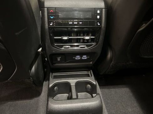 Used 2021 Jeep Grand Cherokee L Limited AWD/4WD image 20