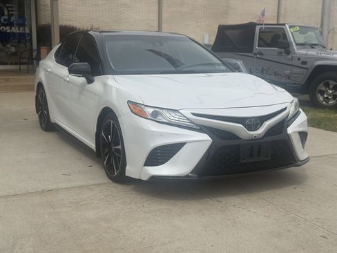 Used 2020 Toyota Camry XSE w/ Driver Assist Package FWD image 3
