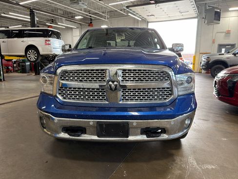 Used 2017 RAM 1500 Laramie w/ Convenience Group AWD/4WD image 2