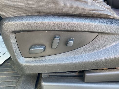 Used 2018 Chevrolet Silverado 1500 LT w/ Texas Edition image 12