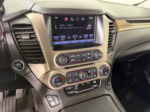 Used 2016 GMC Yukon Denali AWD/4WD image 16