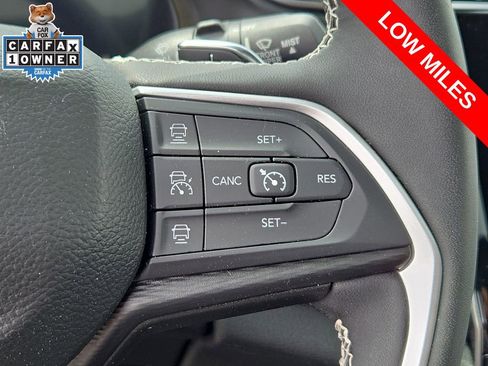 Used 2023 Jeep Grand Cherokee L Laredo AWD/4WD image 23