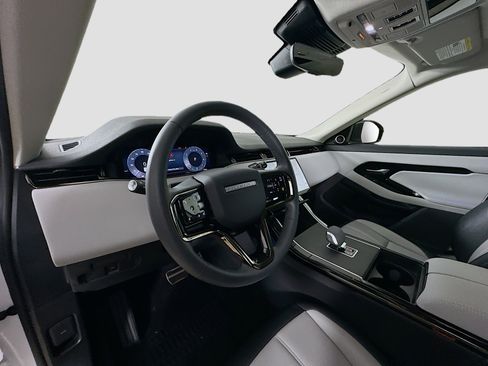 Used 2024 Land Rover Range Rover Evoque Dynamic SE image 10