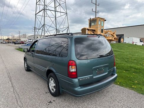 Used 1997 Oldsmobile Silhouette GL image 3