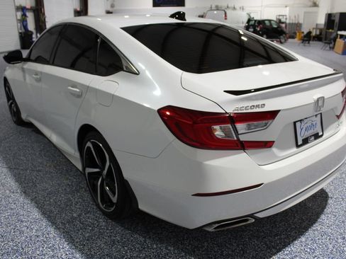 Used 2022 Honda Accord Sport image 6