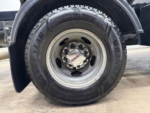Used 2025 GMC Sierra 3500 SLE w/ SLE Convenience Package AWD/4WD image 38