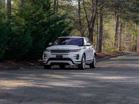 Used 2020 Land Rover Range Rover Evoque R-Dynamic S image 42