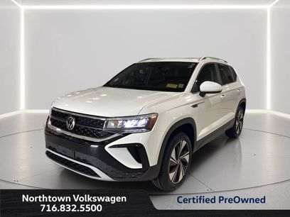 Certified 2023 Volkswagen Taos SE w/ Panoramic Sunroof Package