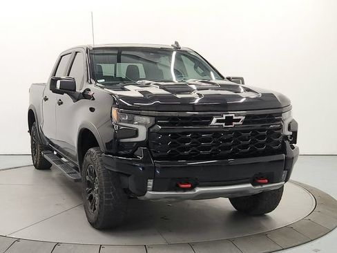 Used 2022 Chevrolet Silverado 1500 ZR2 AWD/4WD image 2