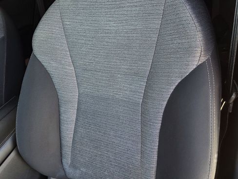 Used 2023 Nissan Rogue SV image 13