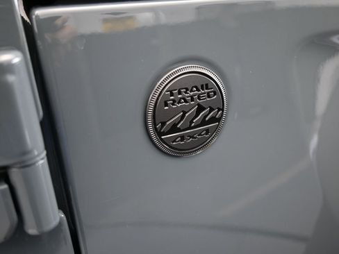 New 2026 Jeep Gladiator Sport image 40