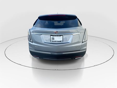 Used 2025 Cadillac XT5 Sportv w/ LPO, Floor Liner Package image 7