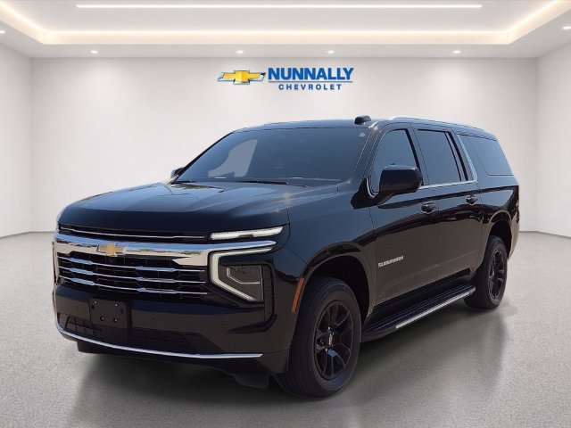 Certified 2025 Chevrolet Suburban LT AWD/4WD image 1