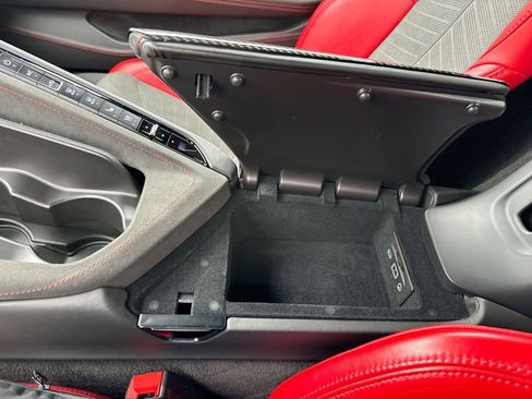 Used 2023 Chevrolet Corvette Stingray Premium Conv w/ Z51 Performance Package image 23