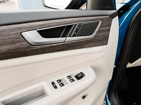 New 2026 Volkswagen Atlas SEL image 16