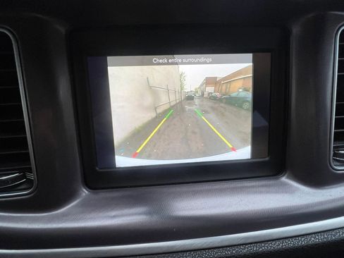 Used 2020 Dodge Charger SXT w/ Leather Interior Group RWD image 25