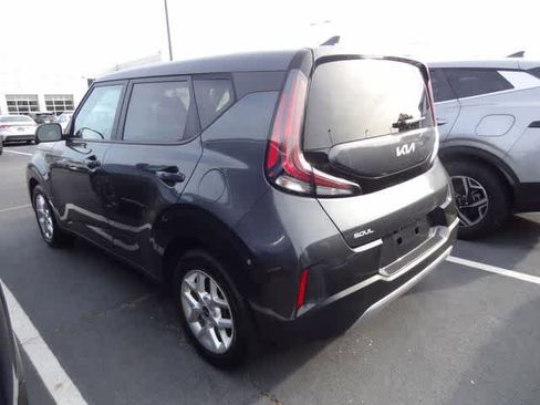 Used 2024 Kia Soul LX w/ Option Group 015 FWD image 6