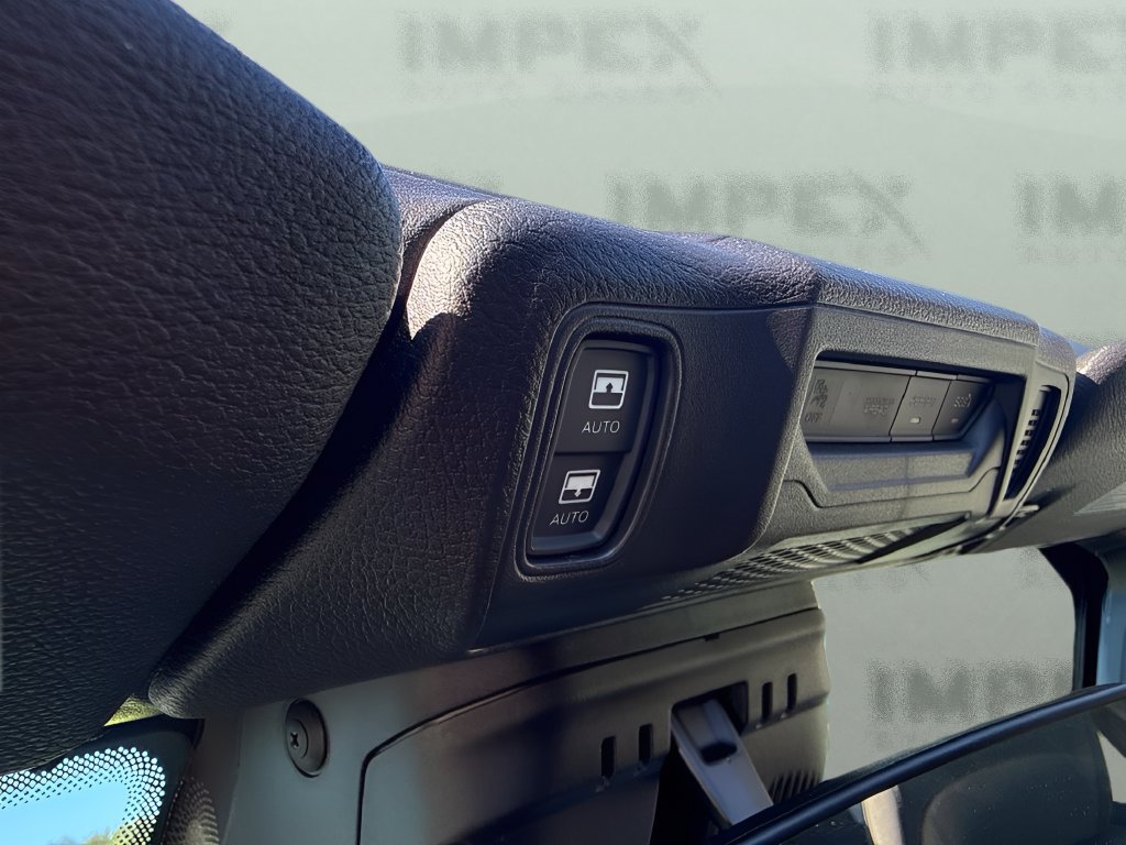 Used 2026 Jeep Wrangler Unlimited Sahara AWD/4WD image 12