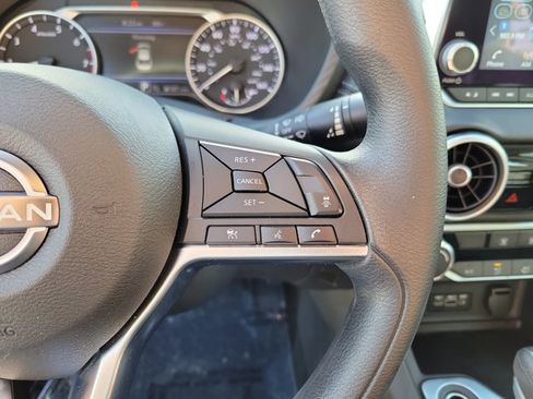 Used 2025 Nissan Sentra SV FWD image 20