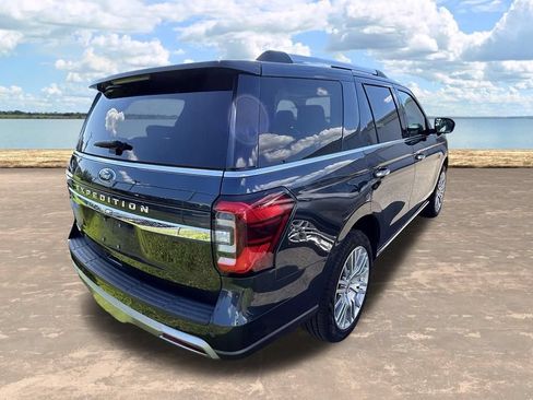 Used 2024 Ford Expedition Limited RWD image 8