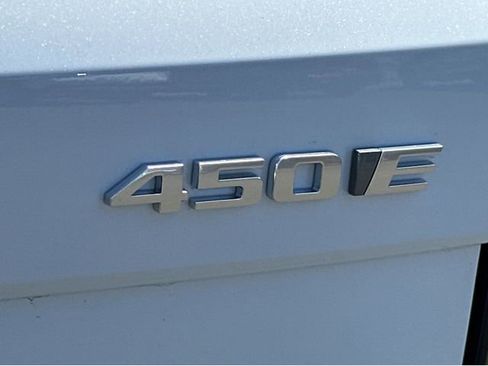 New 2026 Cadillac Optiq Luxury 1 image 13