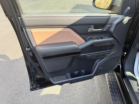 New 2026 Toyota 4Runner Limited image 13