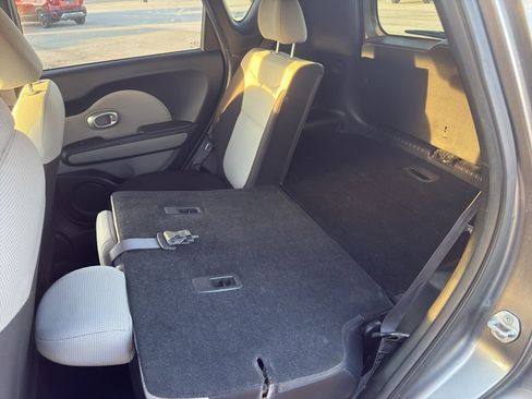 Used 2015 Kia Soul image 42