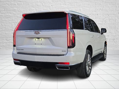 Used 2023 Cadillac Escalade Premium Luxury image 6