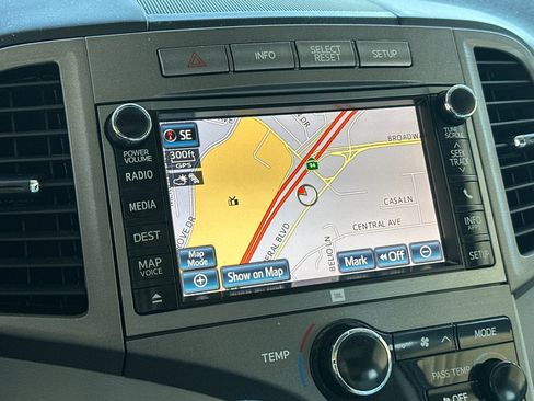 Used 2013 Toyota Venza Limited w/ Tow Prep Pkg image 18