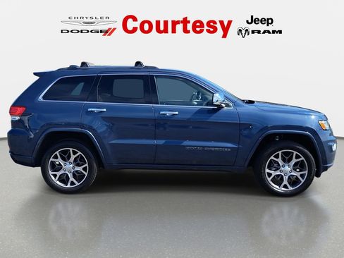 Used 2020 Jeep Grand Cherokee Overland AWD/4WD image 4