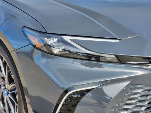 Used 2025 Toyota Camry XSE image 10