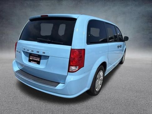 Used 2019 Dodge Grand Caravan SE FWD image 6