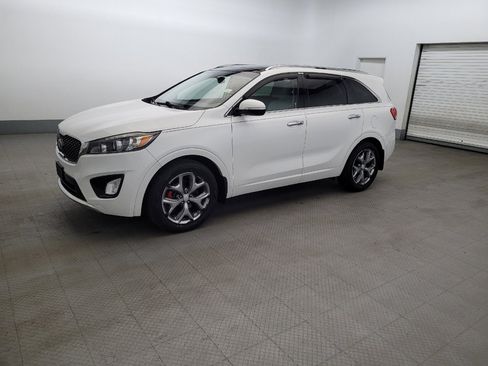 Used 2017 Kia Sorento SX FWD image 2