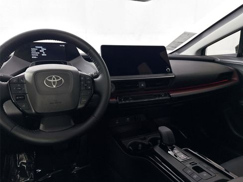 Used 2024 Toyota Prius Prime XSE image 33