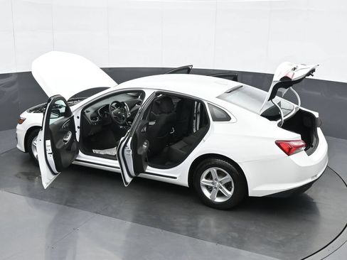 Used 2022 Chevrolet Malibu LT FWD image 39