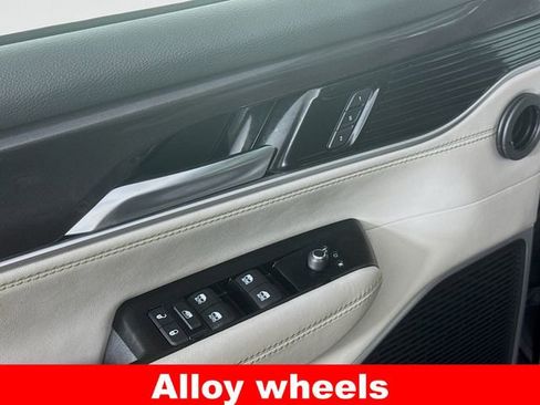 Used 2023 Jeep Wagoneer L 4WD image 21