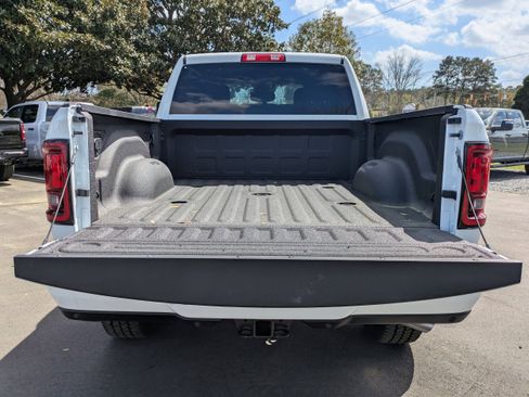 New 2026 RAM 2500 Big Horn AWD/4WD image 14